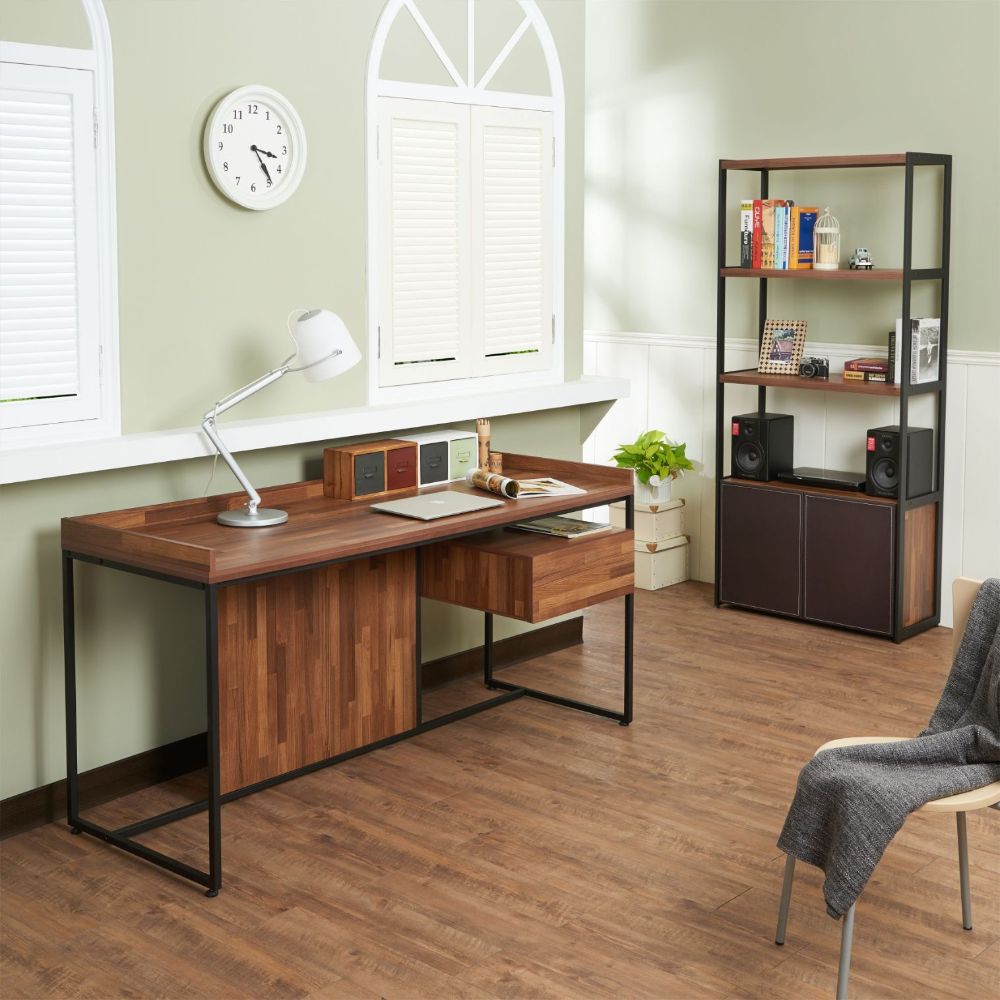 Sara Bookshelf 92442